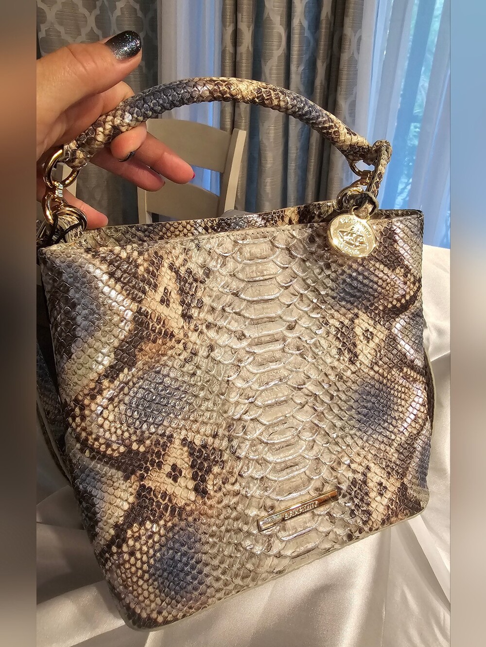 NWT Brahmin Mini Amelia Haven Roxanne Iridescent Embossed Leather Crossbody - Picture 1 of 9